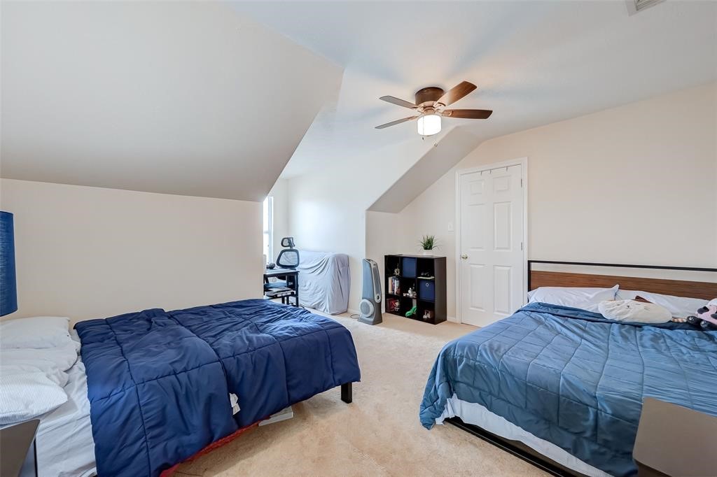 2519 Glenholly Park Drive Property Photo 10