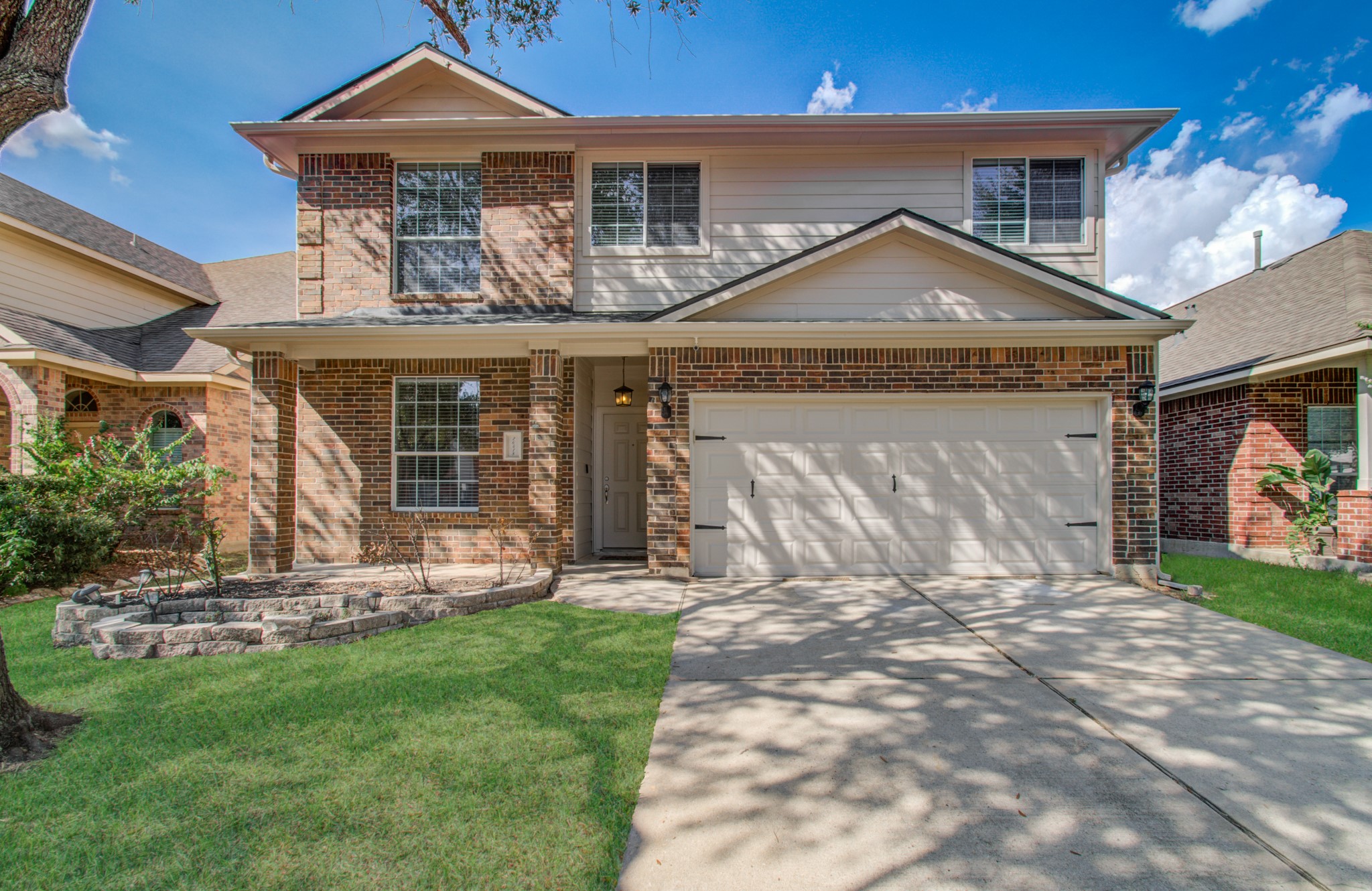 26418 Richwood Oaks Drive Property Photo 1
