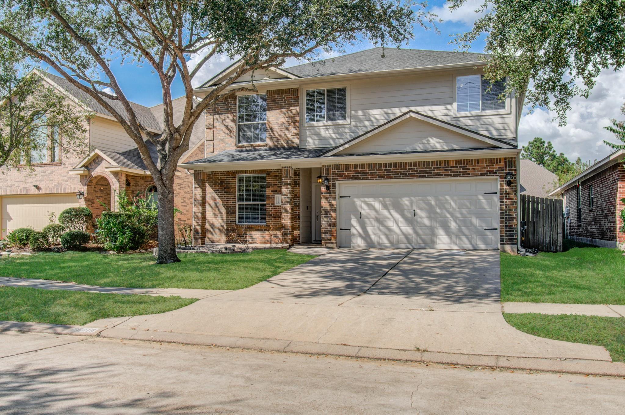 26418 Richwood Oaks Drive Property Photo 2