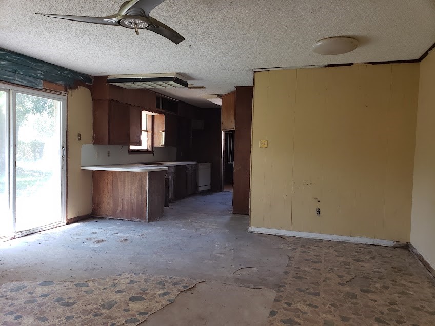 5403 Old State Hwy 87 Property Photo 3