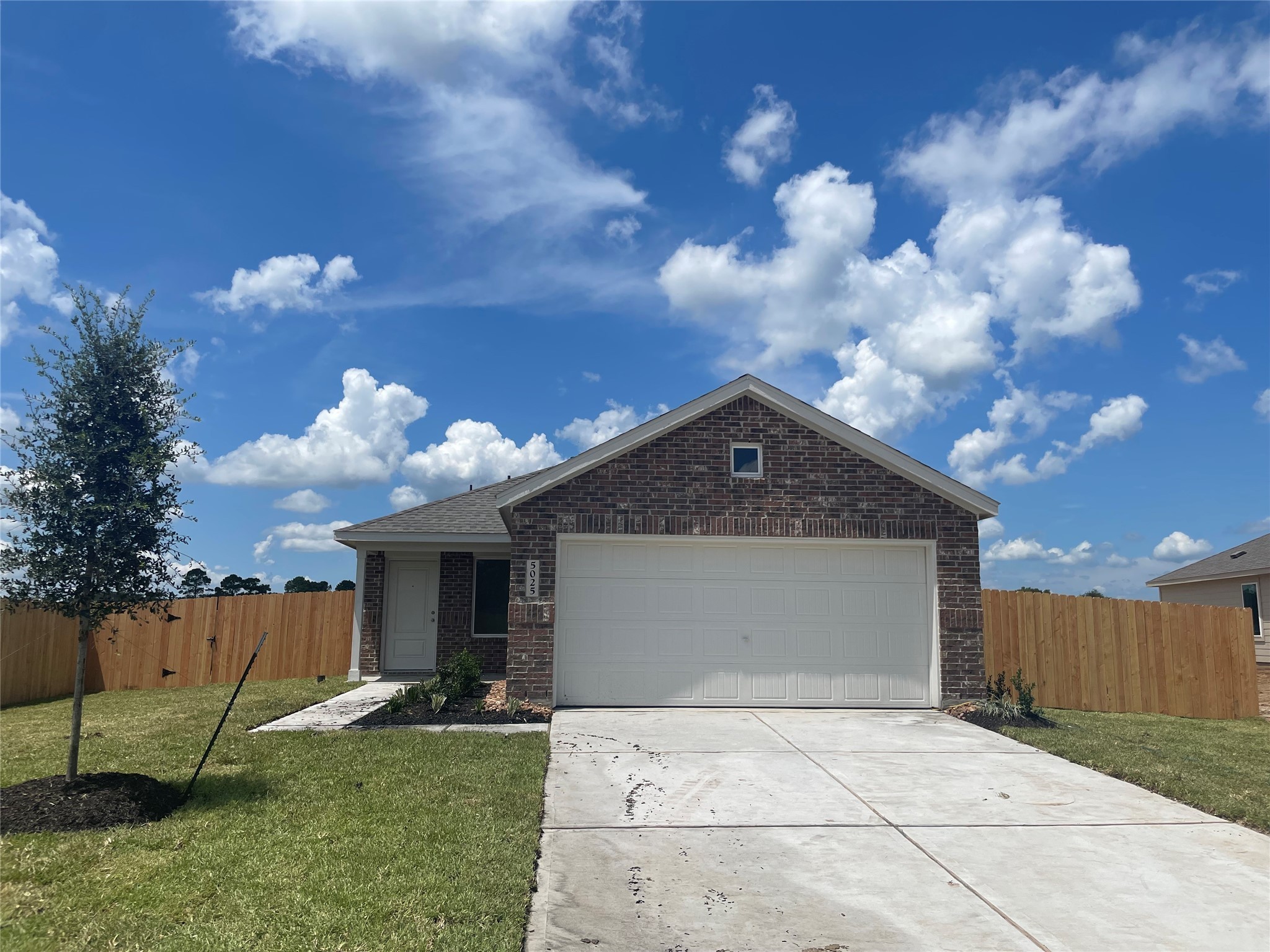 5025 Gallant Street Property Photo 1