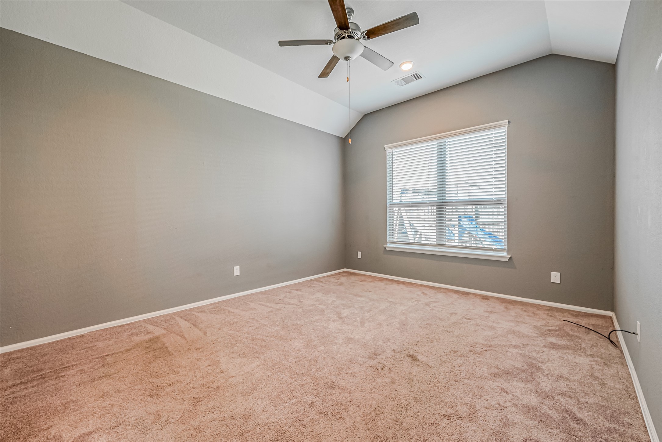 7603 Rainy Valley Lane Property Photo 8