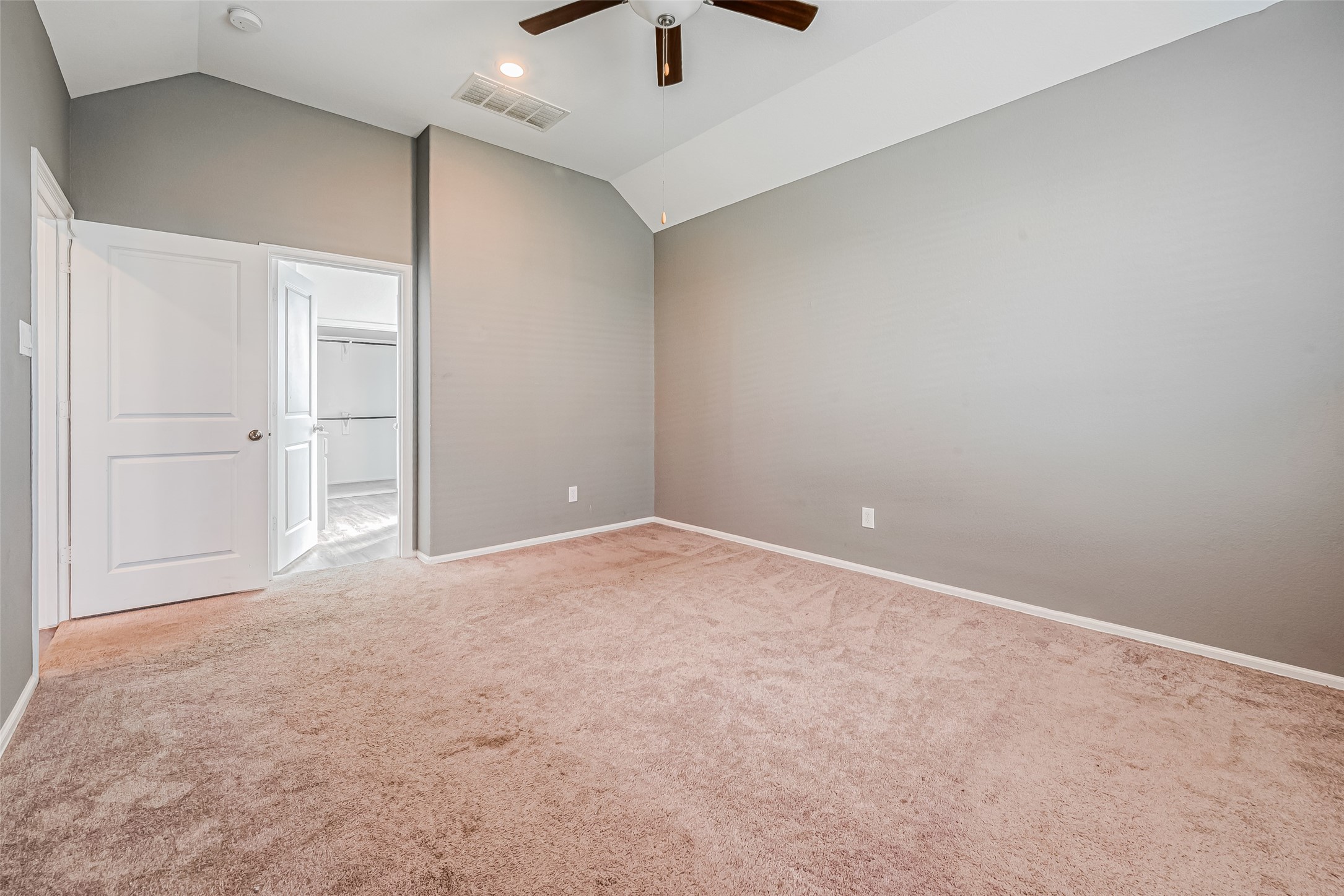 7603 Rainy Valley Lane Property Photo 9