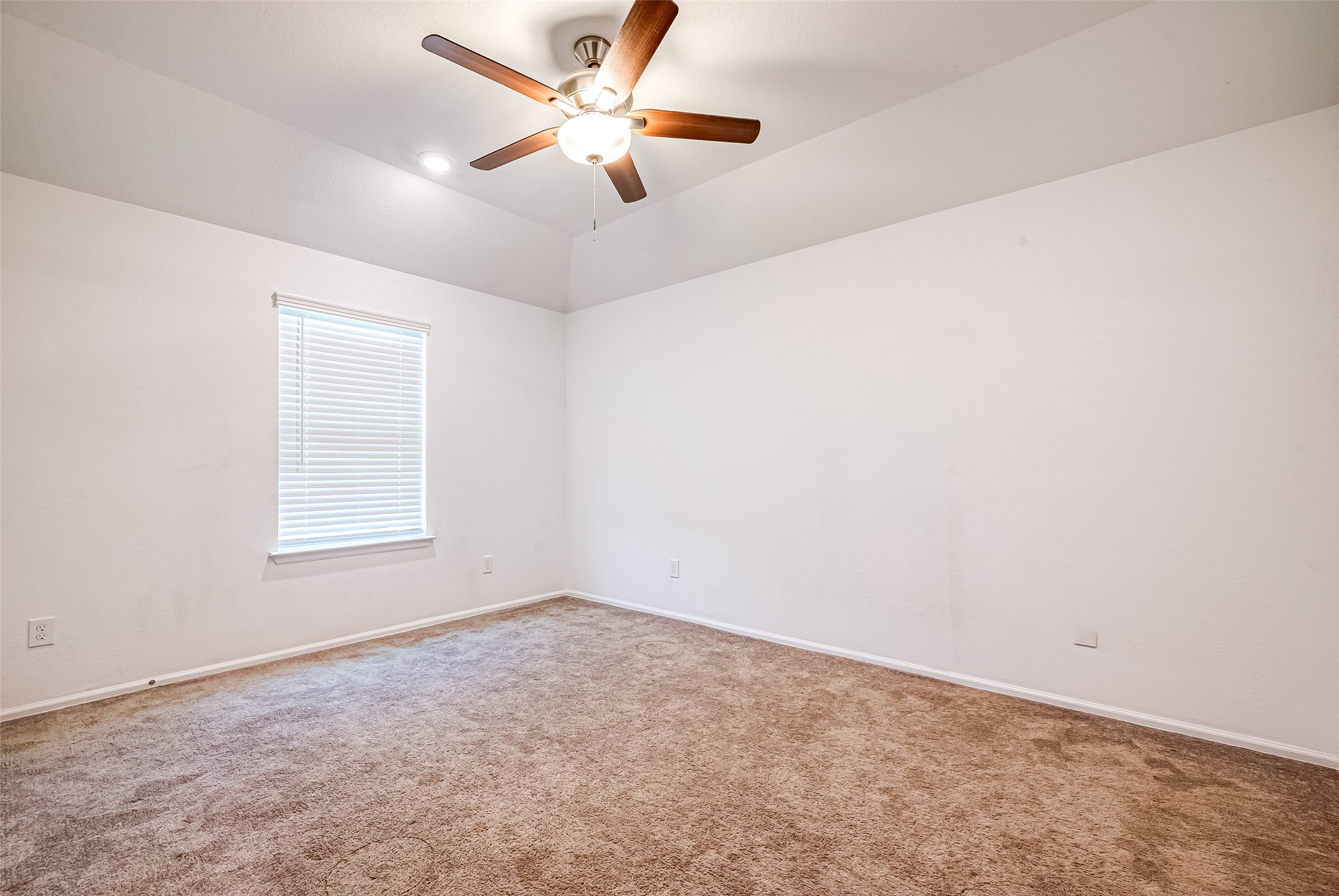 7603 Rainy Valley Lane Property Photo 14