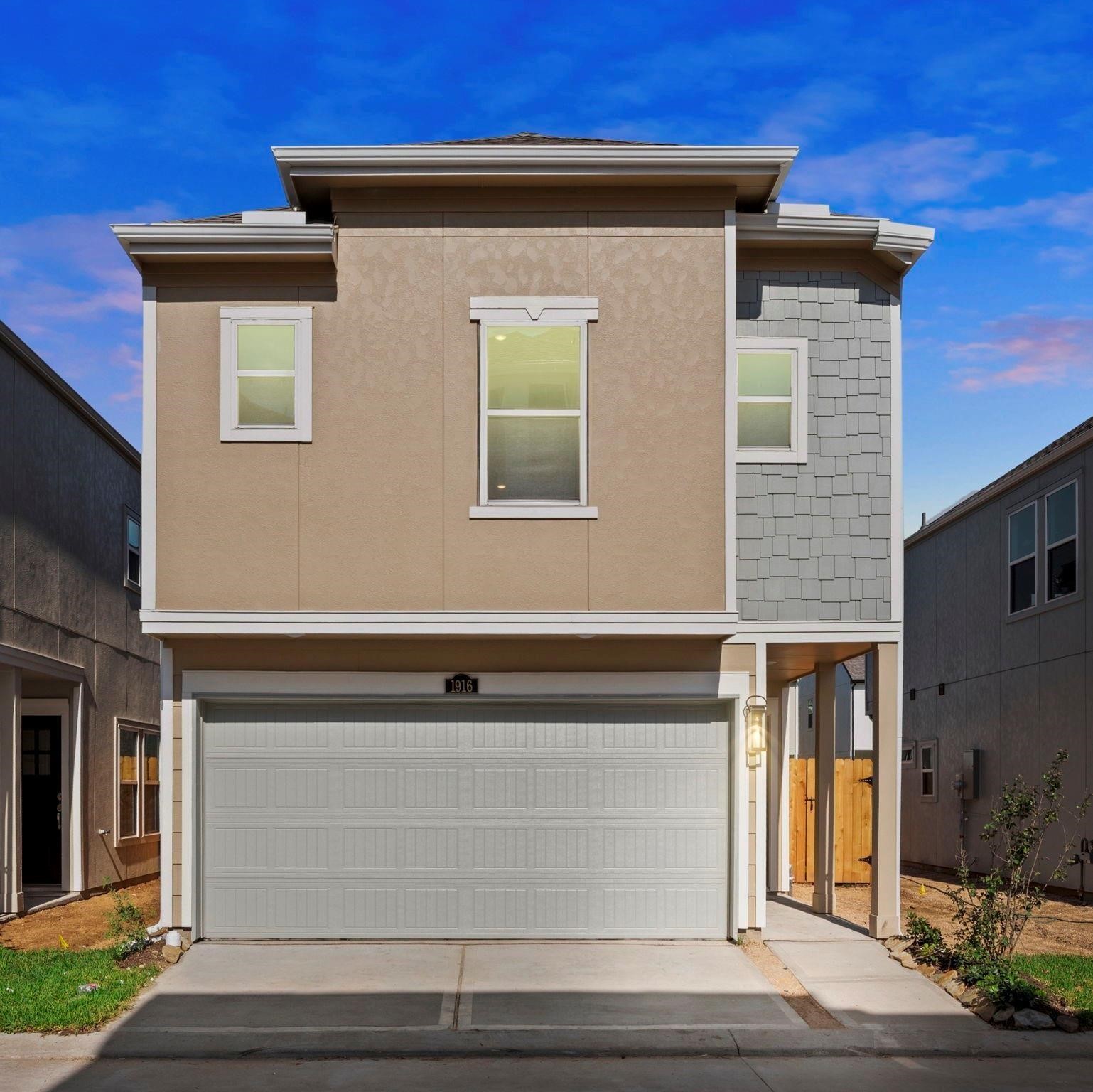 1916 Huntly Chase Drive Property Photo 2