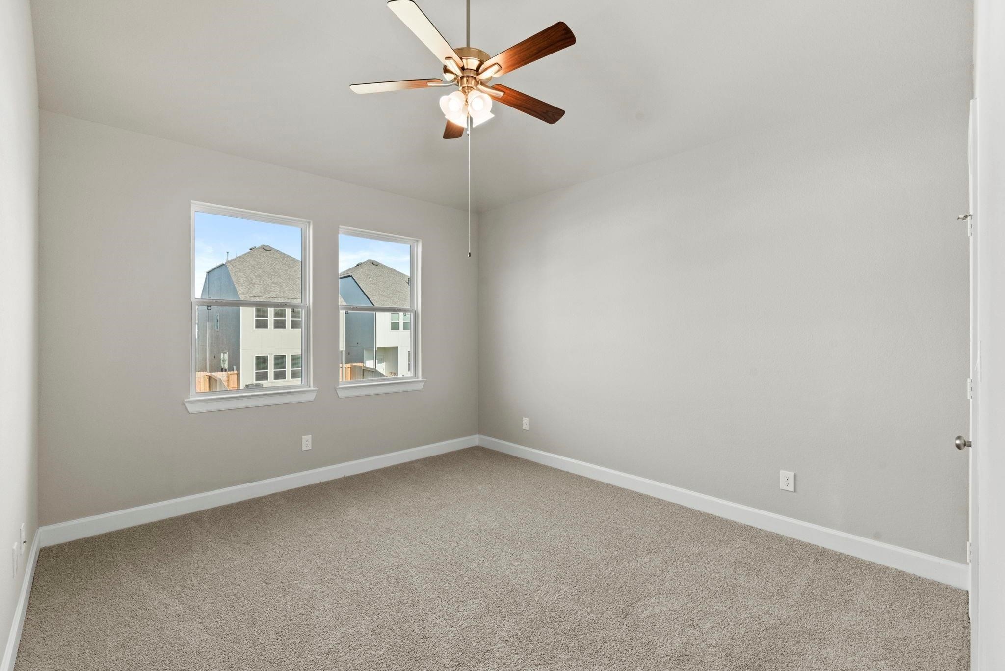 1916 Huntly Chase Drive Property Photo 8