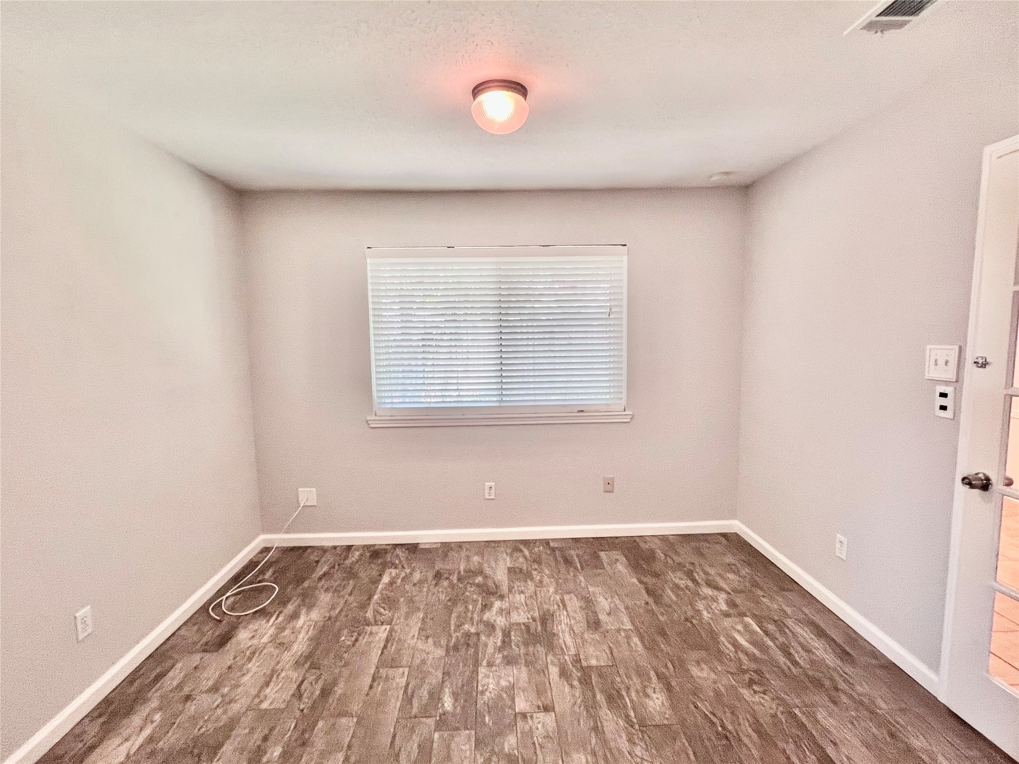 9 N Deerfoot Circle Property Photo 8