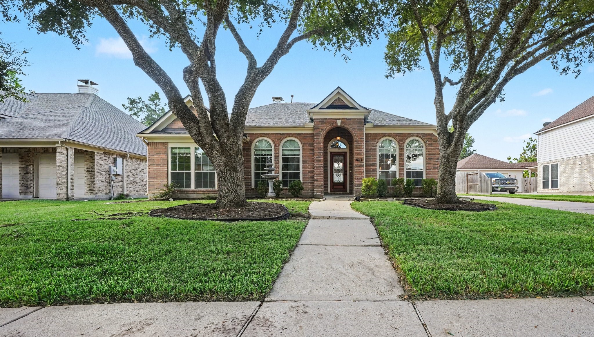 2892 Morning Pond Lane Property Photo 2