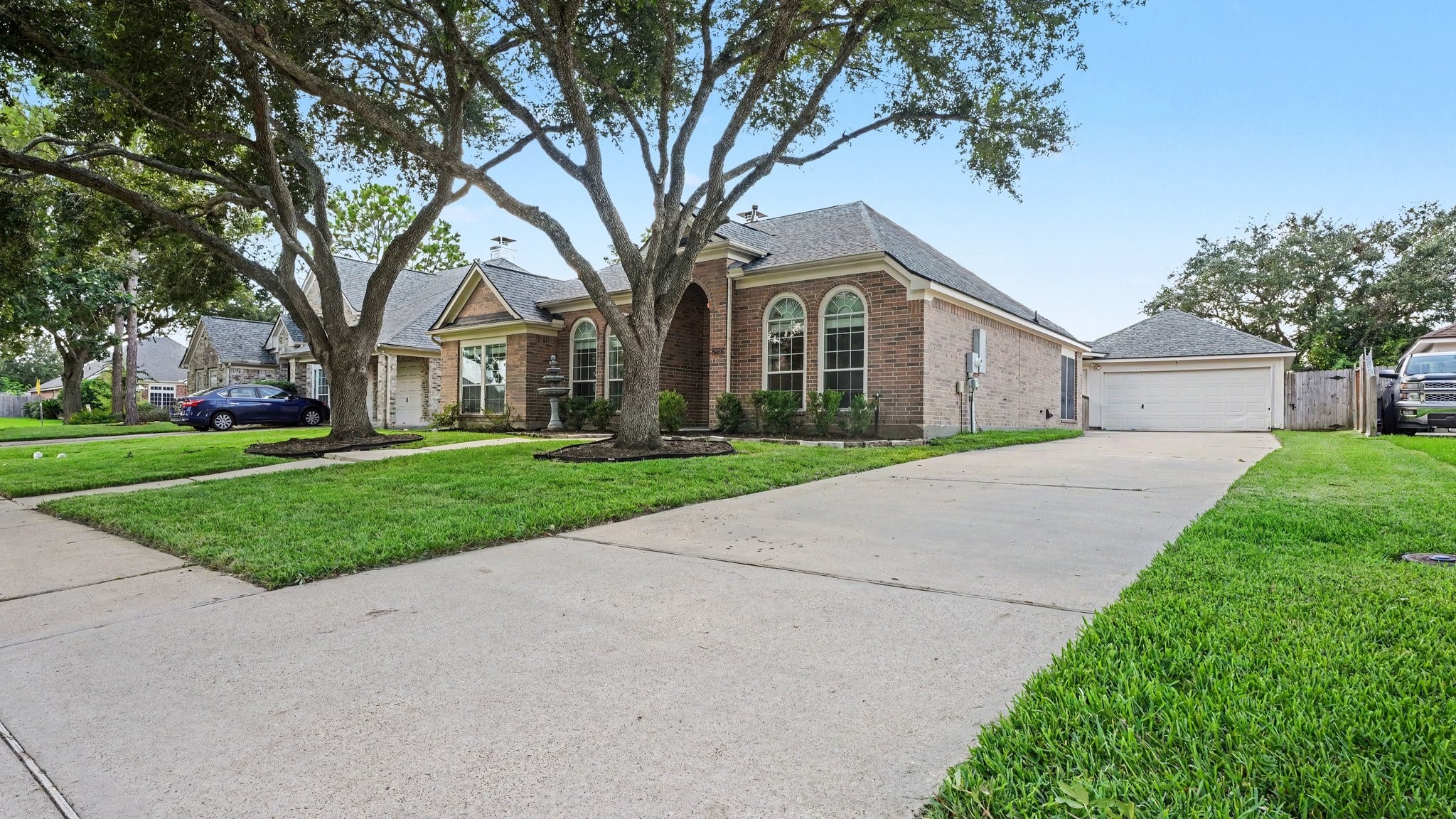 2892 Morning Pond Lane Property Photo 3