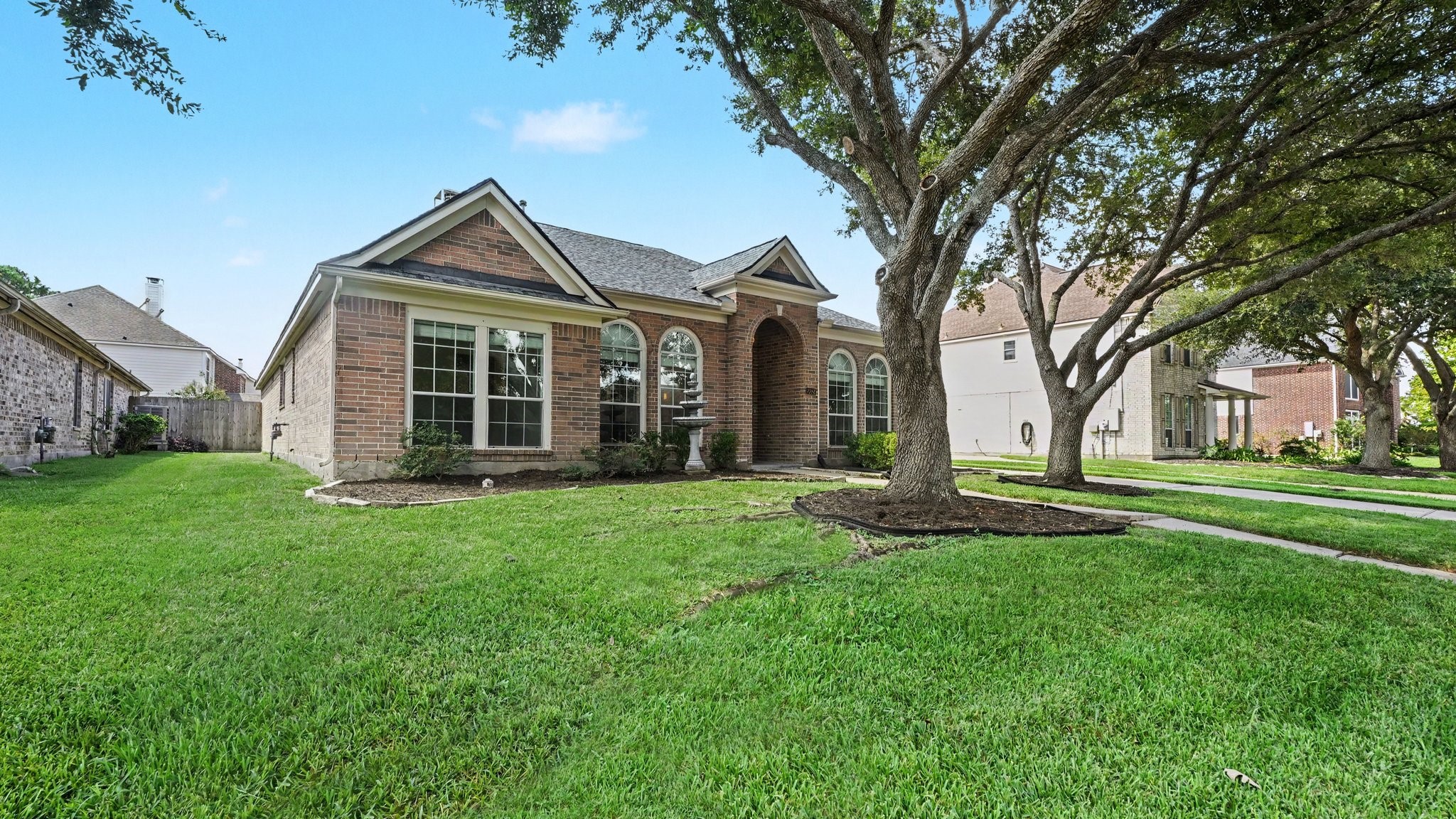 2892 Morning Pond Lane Property Photo 4