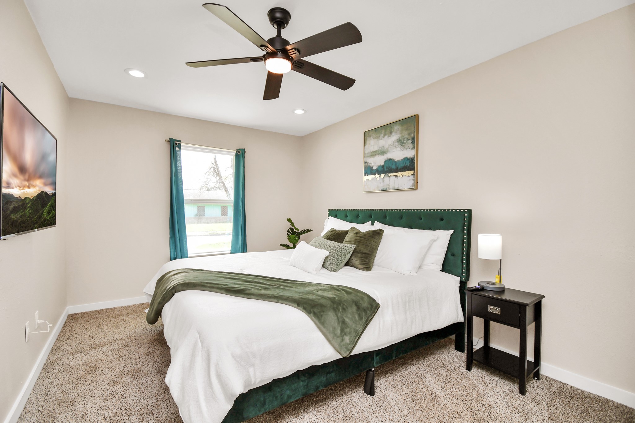 5123 Dewberry Street Property Photo 9