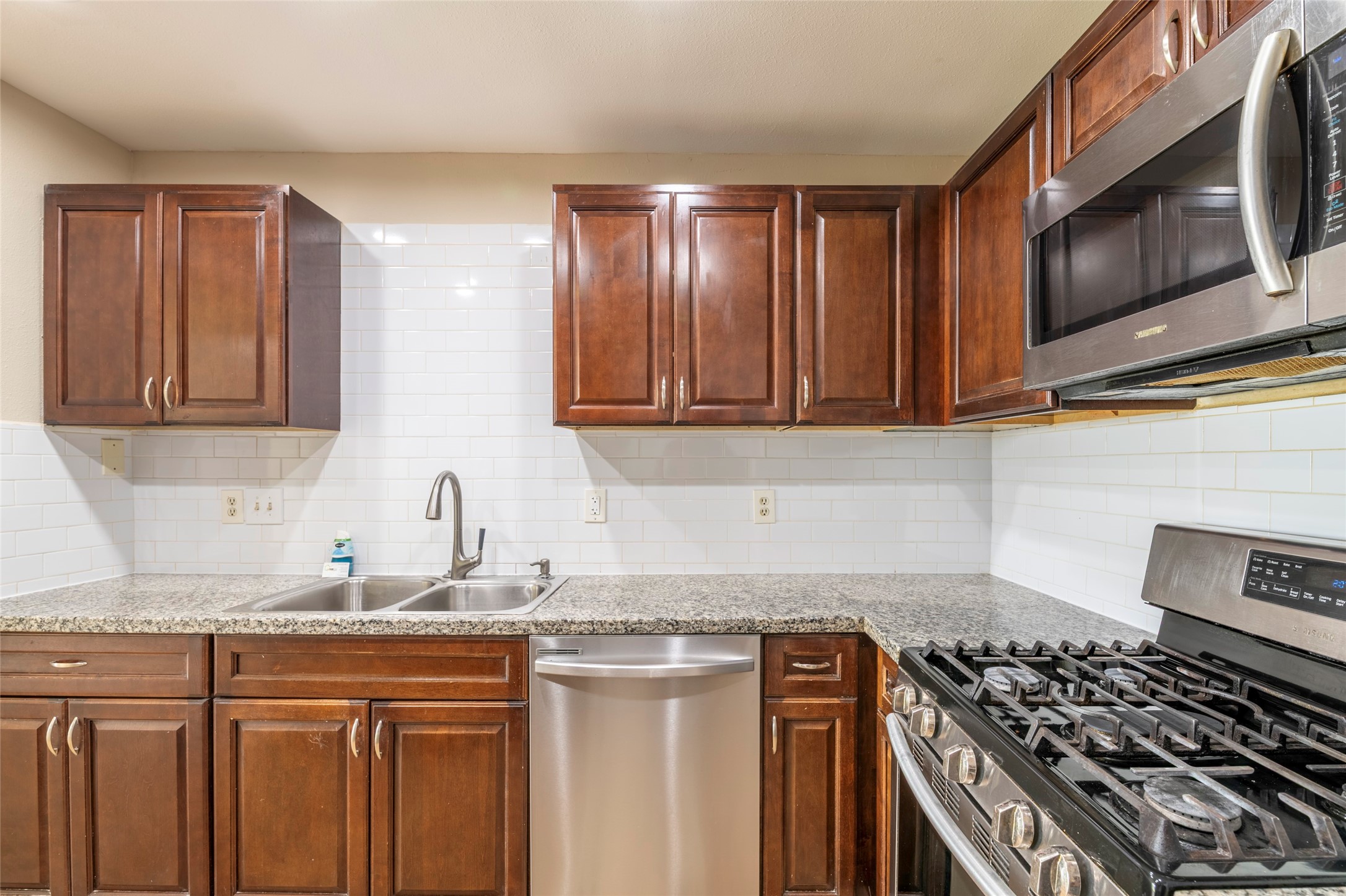 1262 Rock Canyon Drive Property Photo 14