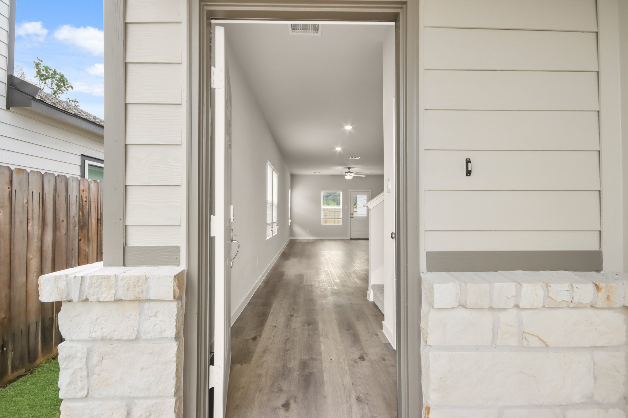 16942 Needlepoint Drive Property Photo 6