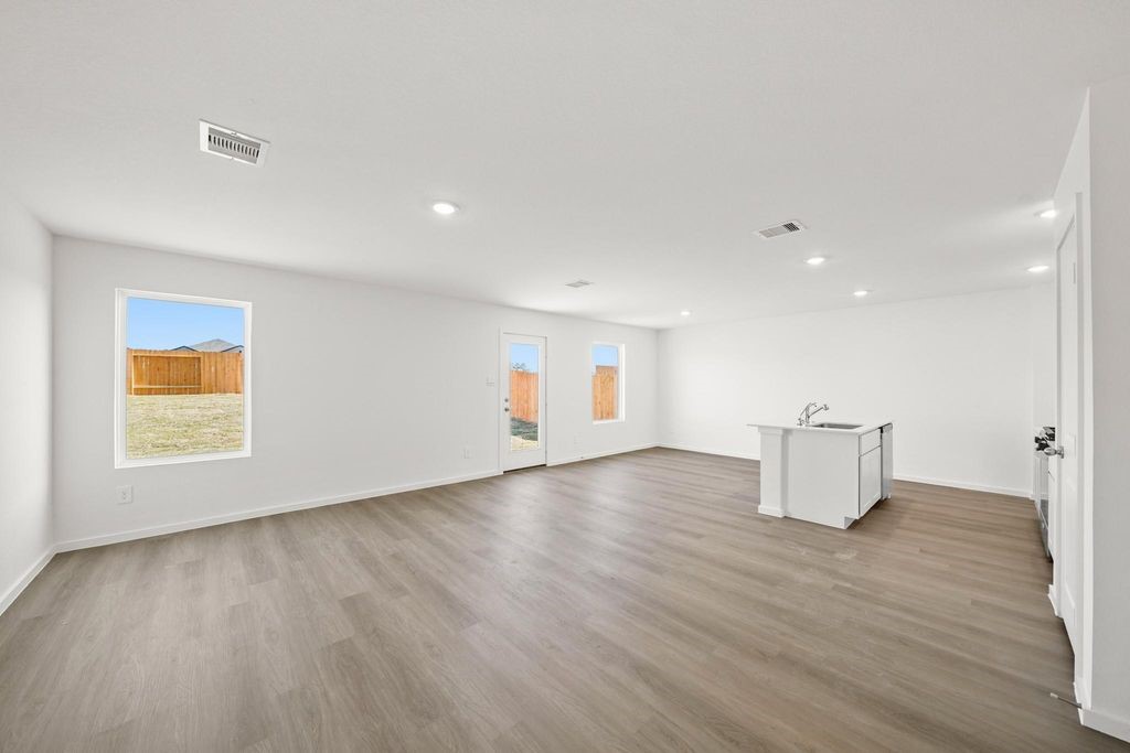 3016 Helios Haven Property Photo 2