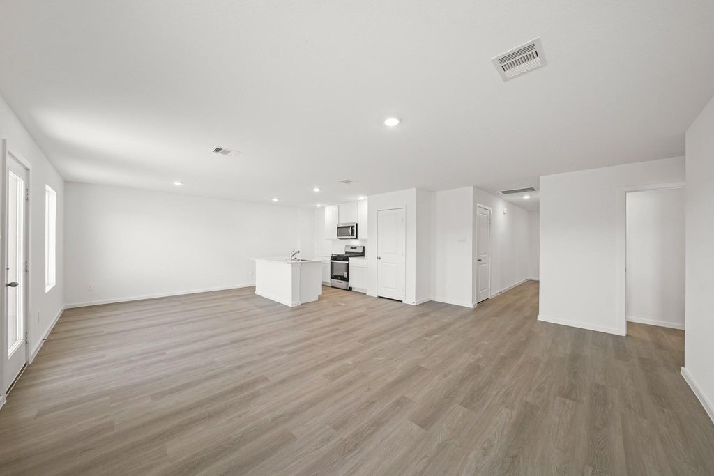 3016 Helios Haven Property Photo 3