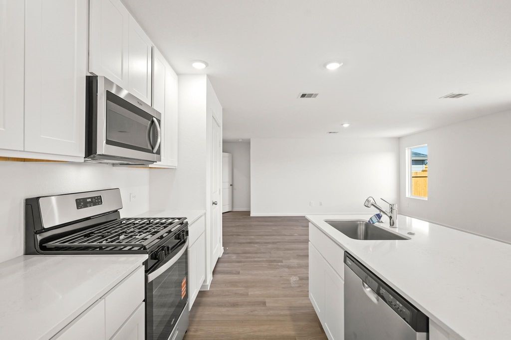 3016 Helios Haven Property Photo 4