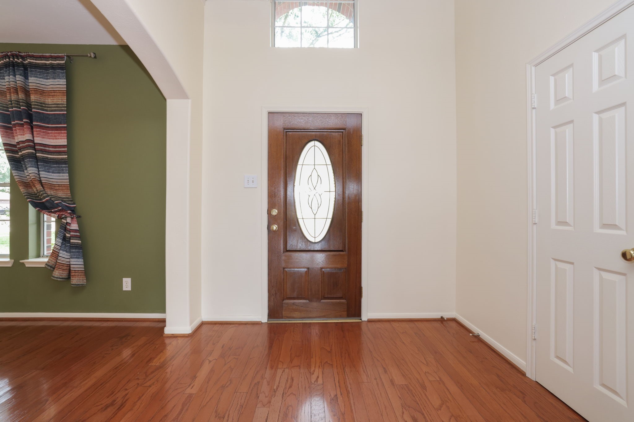 8823 Catawissa Drive Property Photo 5