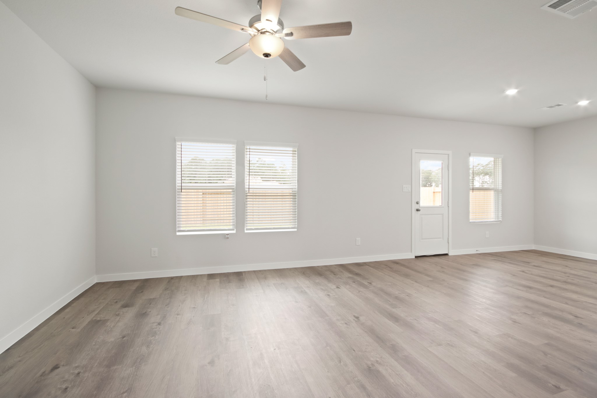 7854 Bergamot Circle Property Photo 5