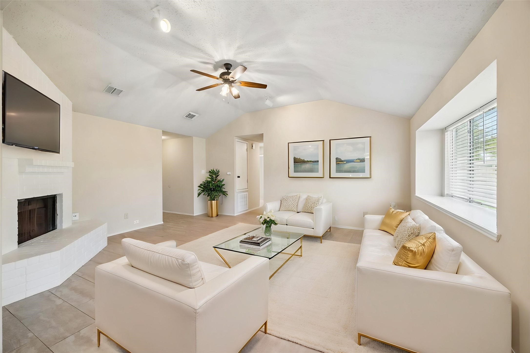 1113 Canyon Springs Drive Property Photo 6