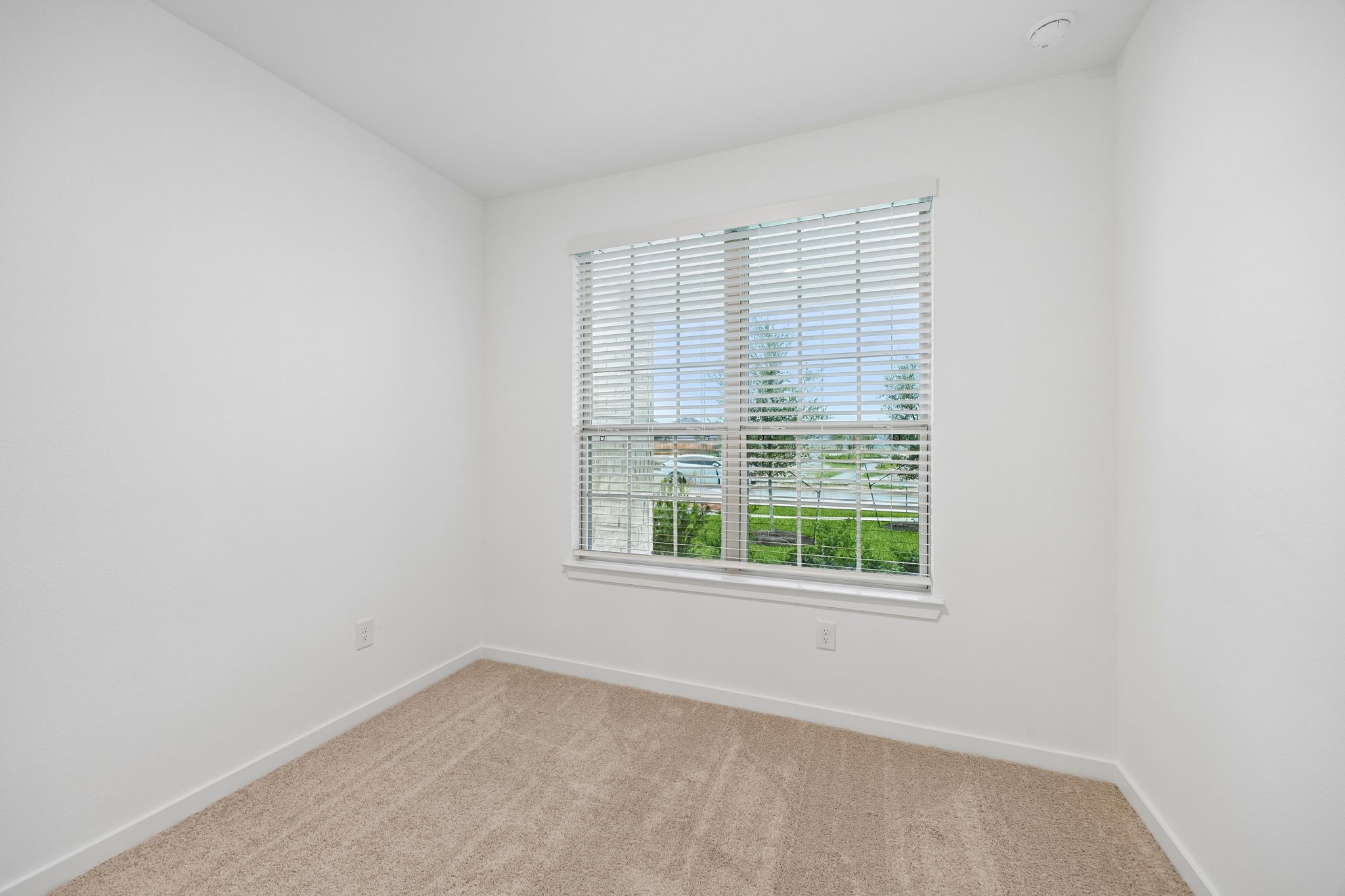 15622 Wandering Maple Way Property Photo 4