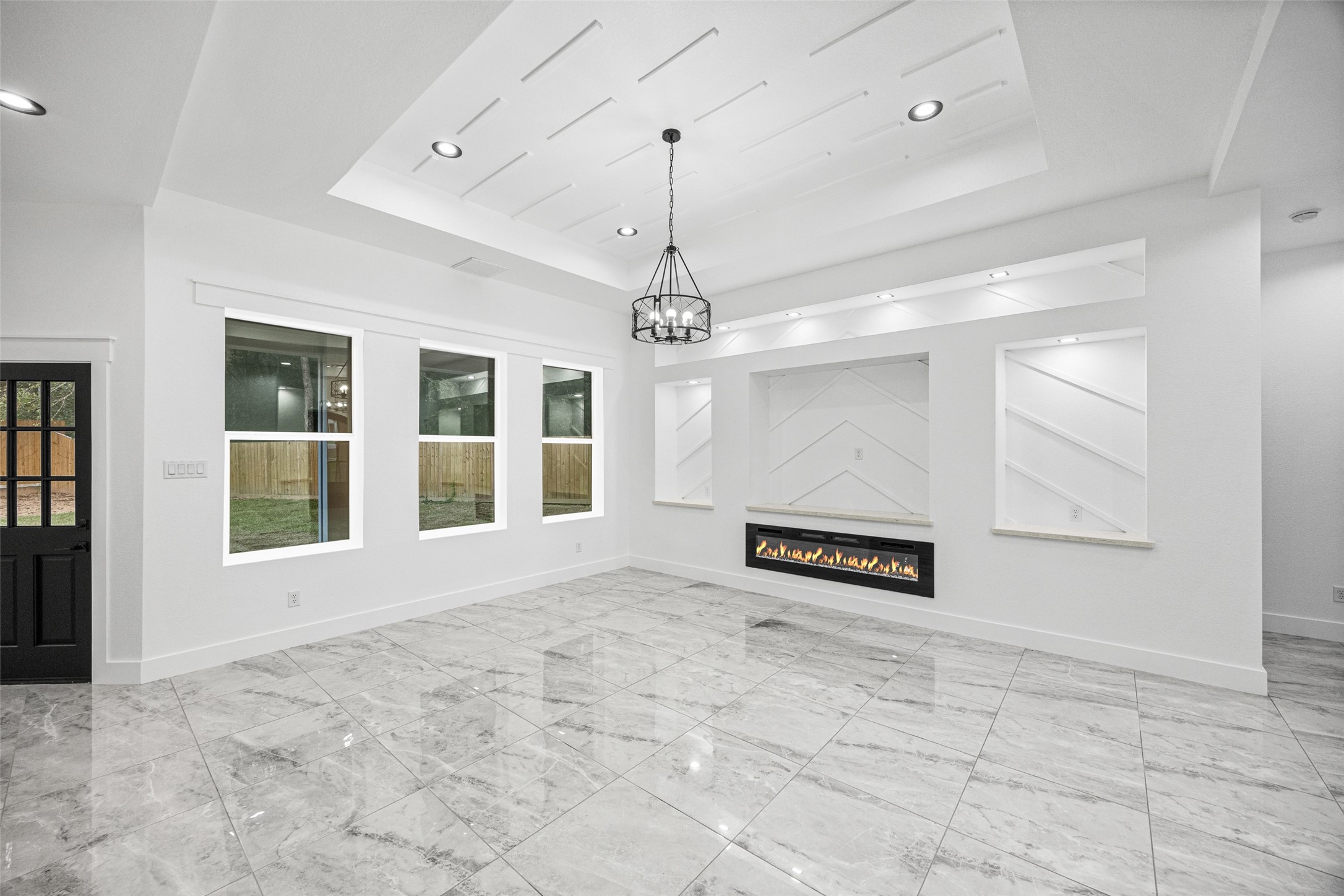 85 Lakeway Ct Court Property Photo 11