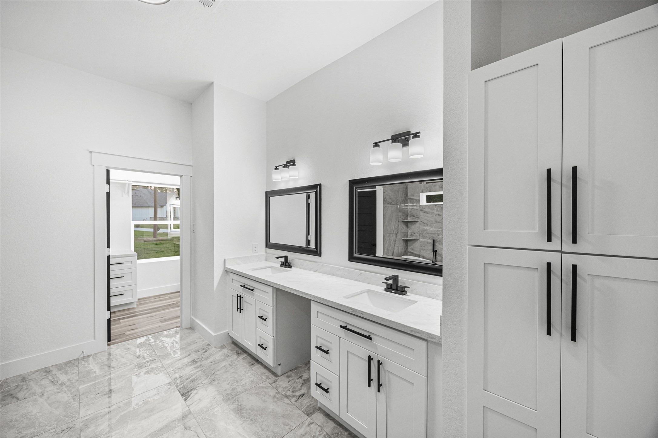 85 Lakeway Ct Court Property Photo 15