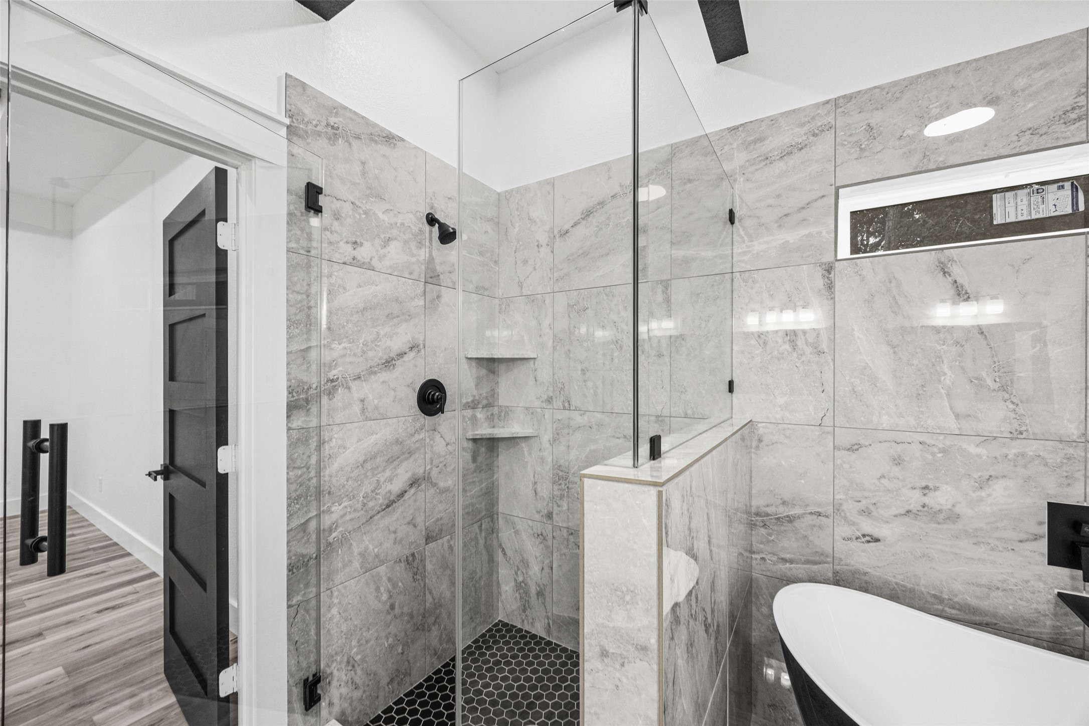 85 Lakeway Ct Court Property Photo 17