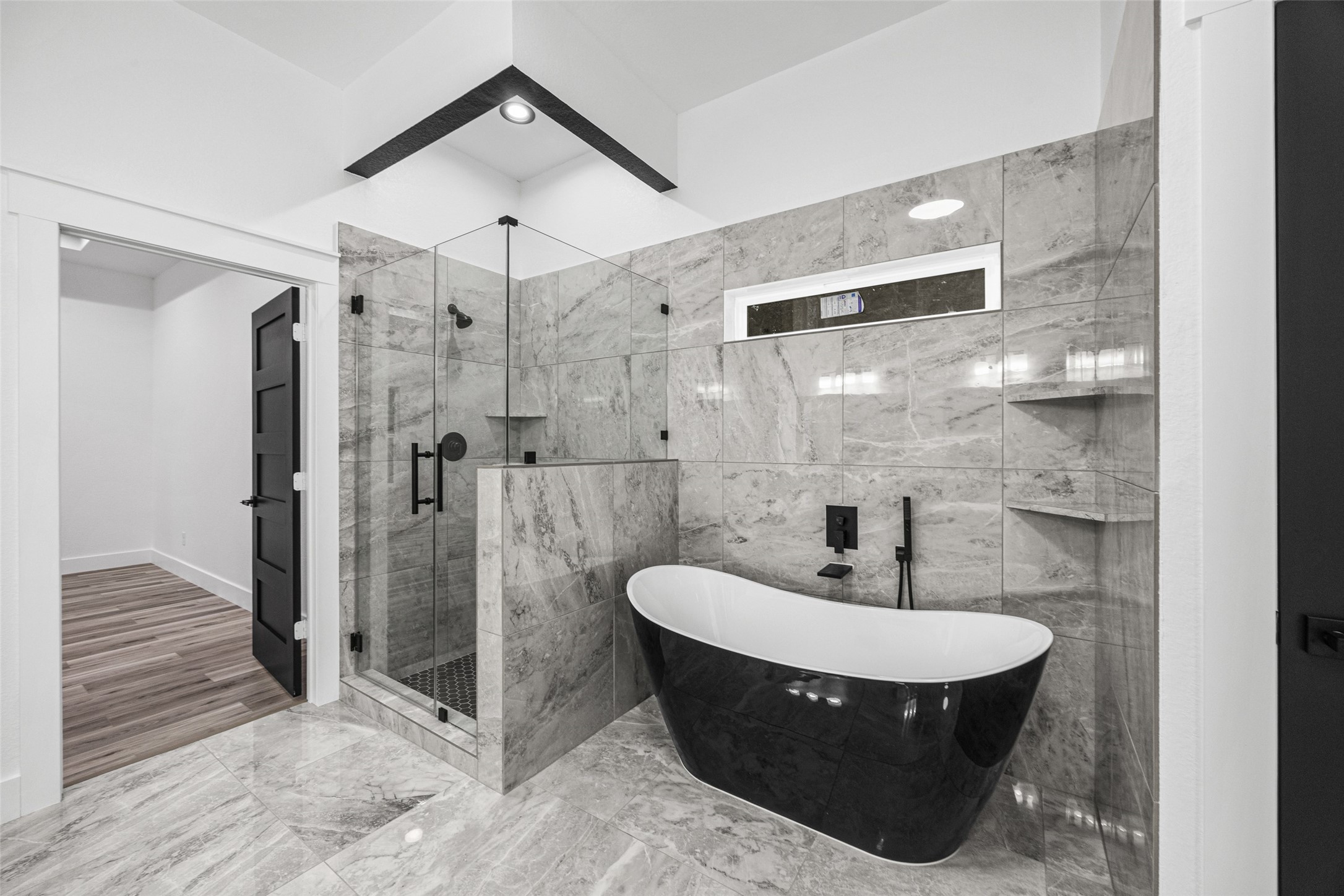 85 Lakeway Ct Court Property Photo 18