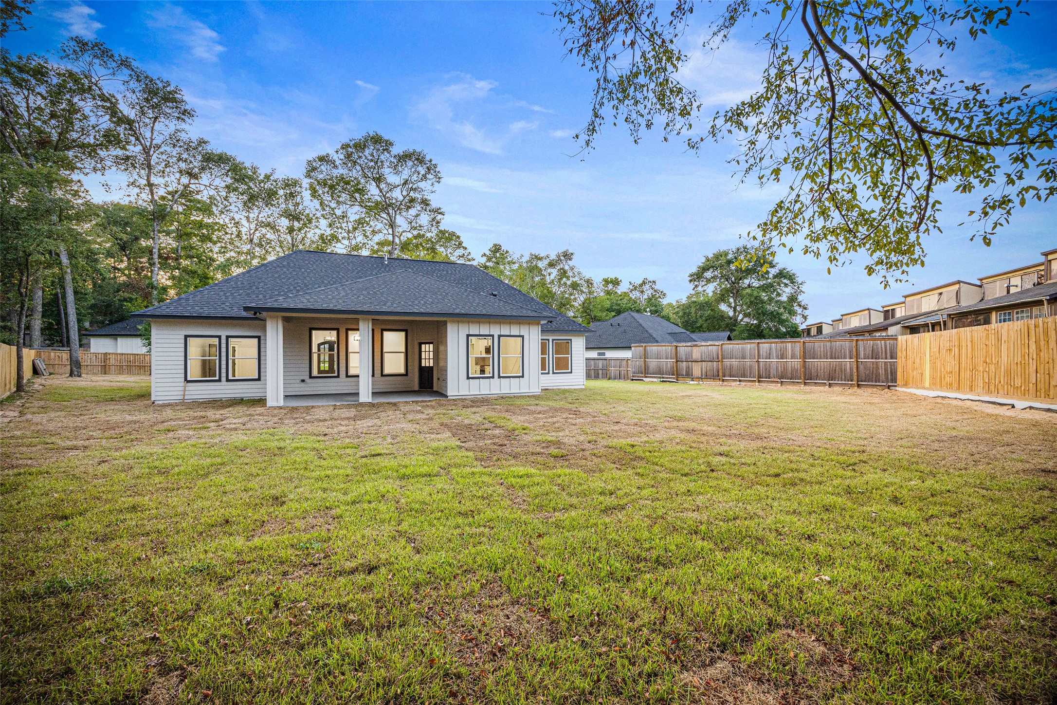 85 Lakeway Ct Court Property Photo 24