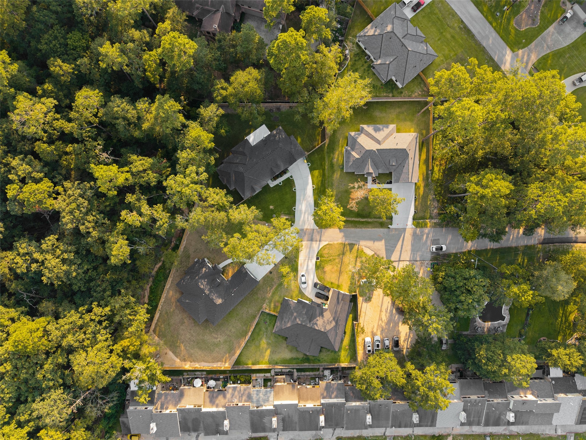 85 Lakeway Ct Court Property Photo 31