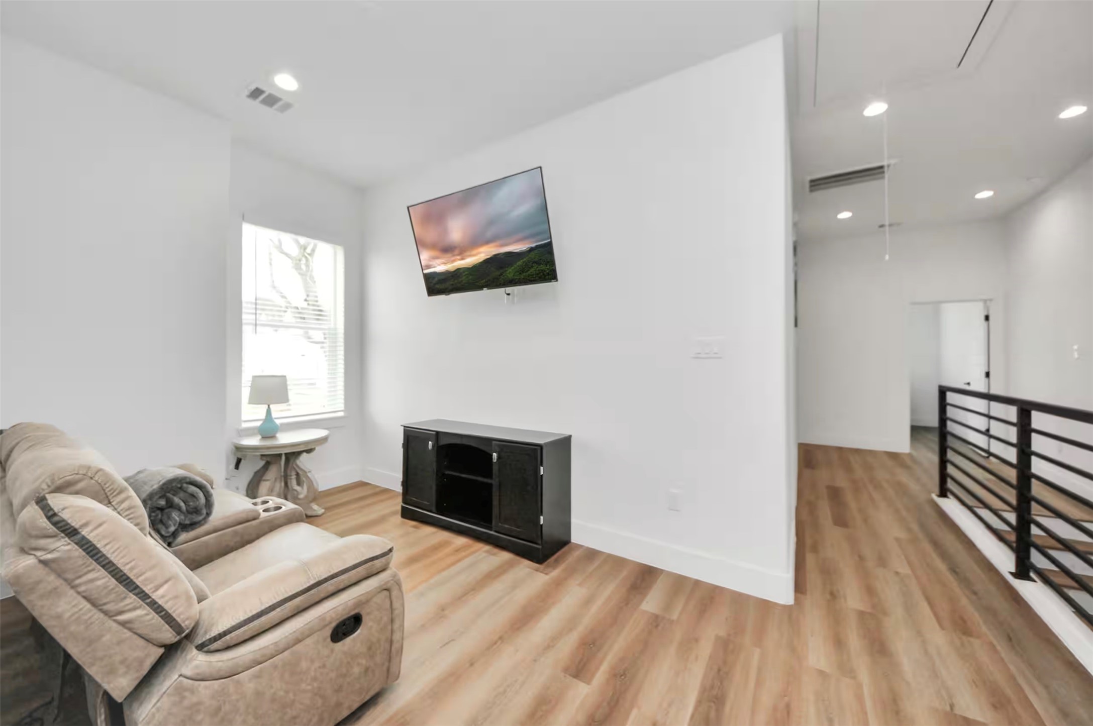3521 Mainer Street Property Photo 20
