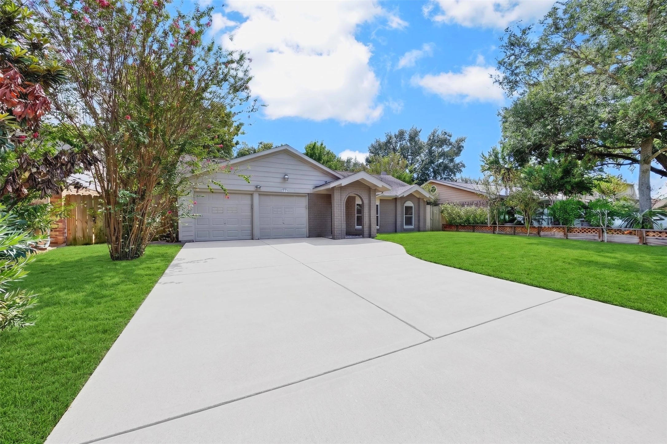 11307 Langdon Lane Property Photo 4