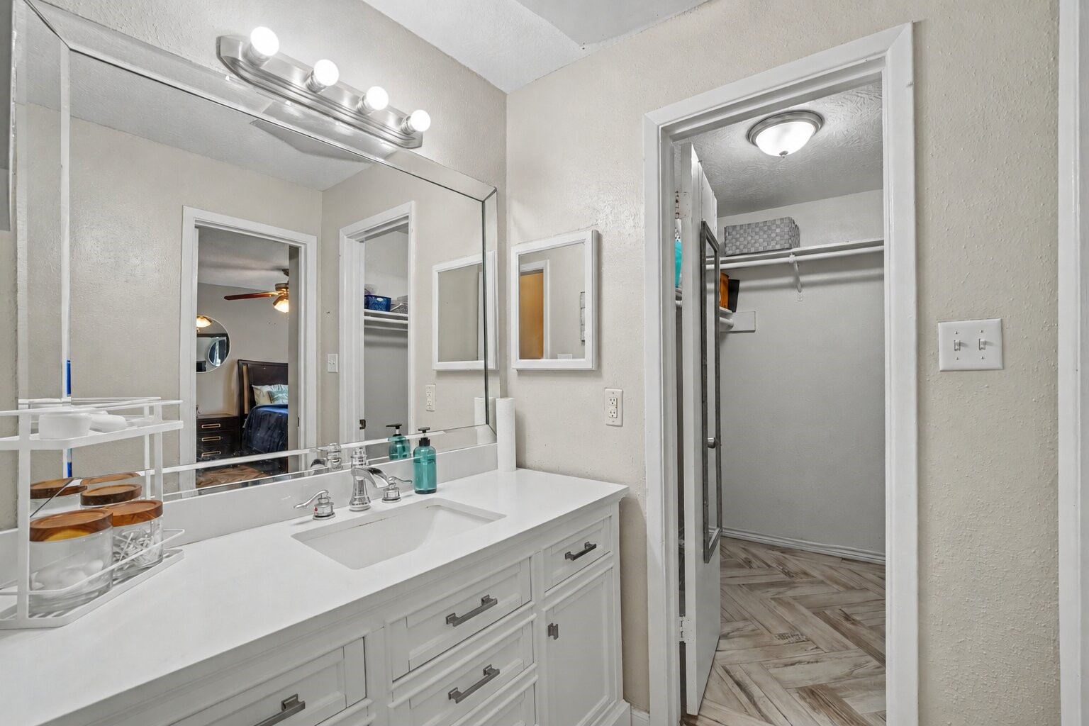 18800 Egret Bay Boulevard 703 Property Photo 17