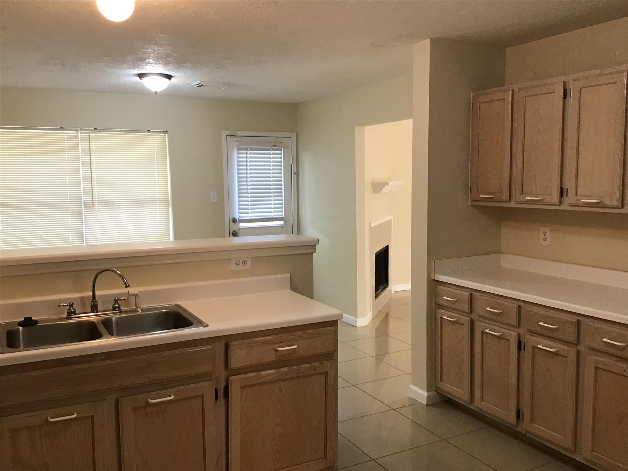11802 Sunny Stream Drive Property Photo 12