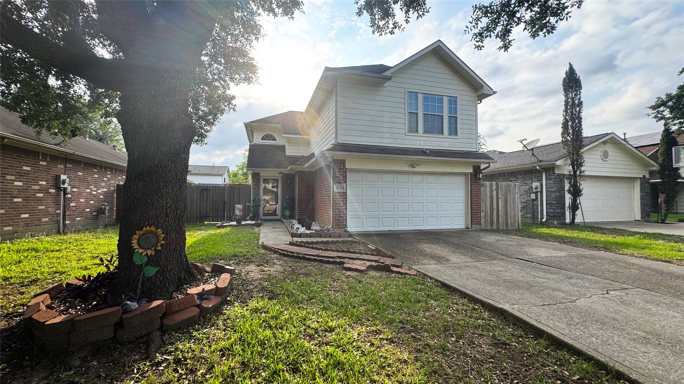 4243 Daisy Meadow Drive Property Photo 1