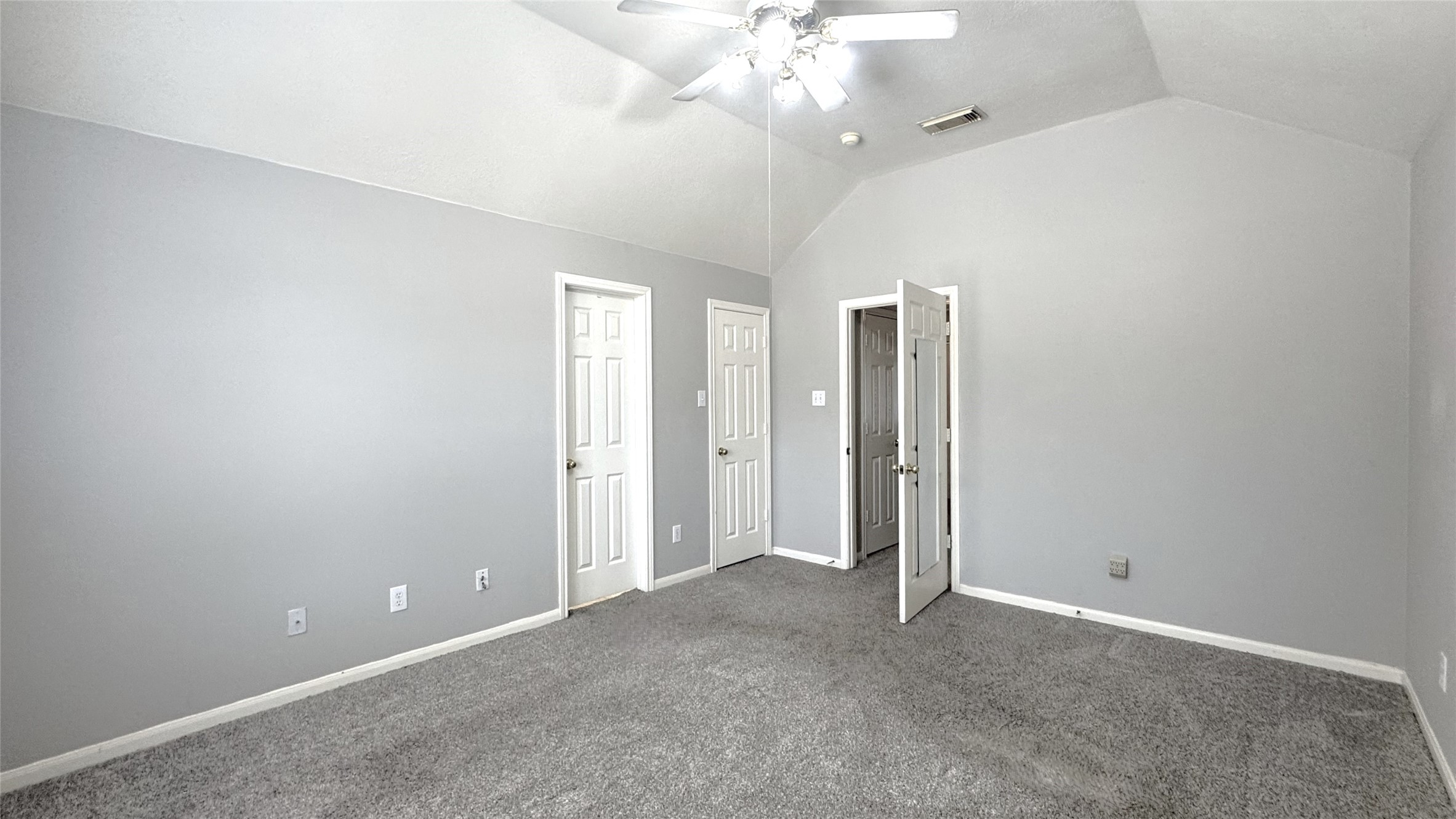 4243 Daisy Meadow Drive Property Photo 8