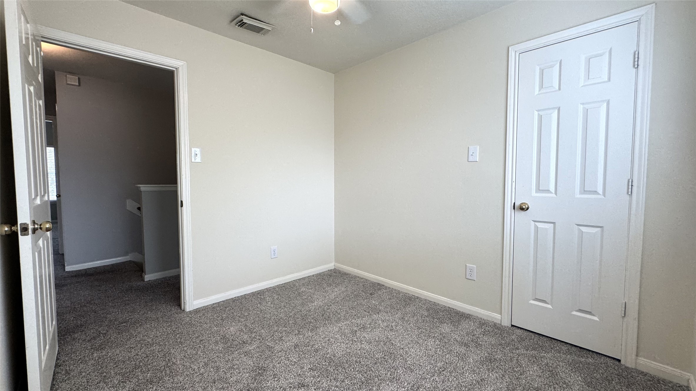 4243 Daisy Meadow Drive Property Photo 14