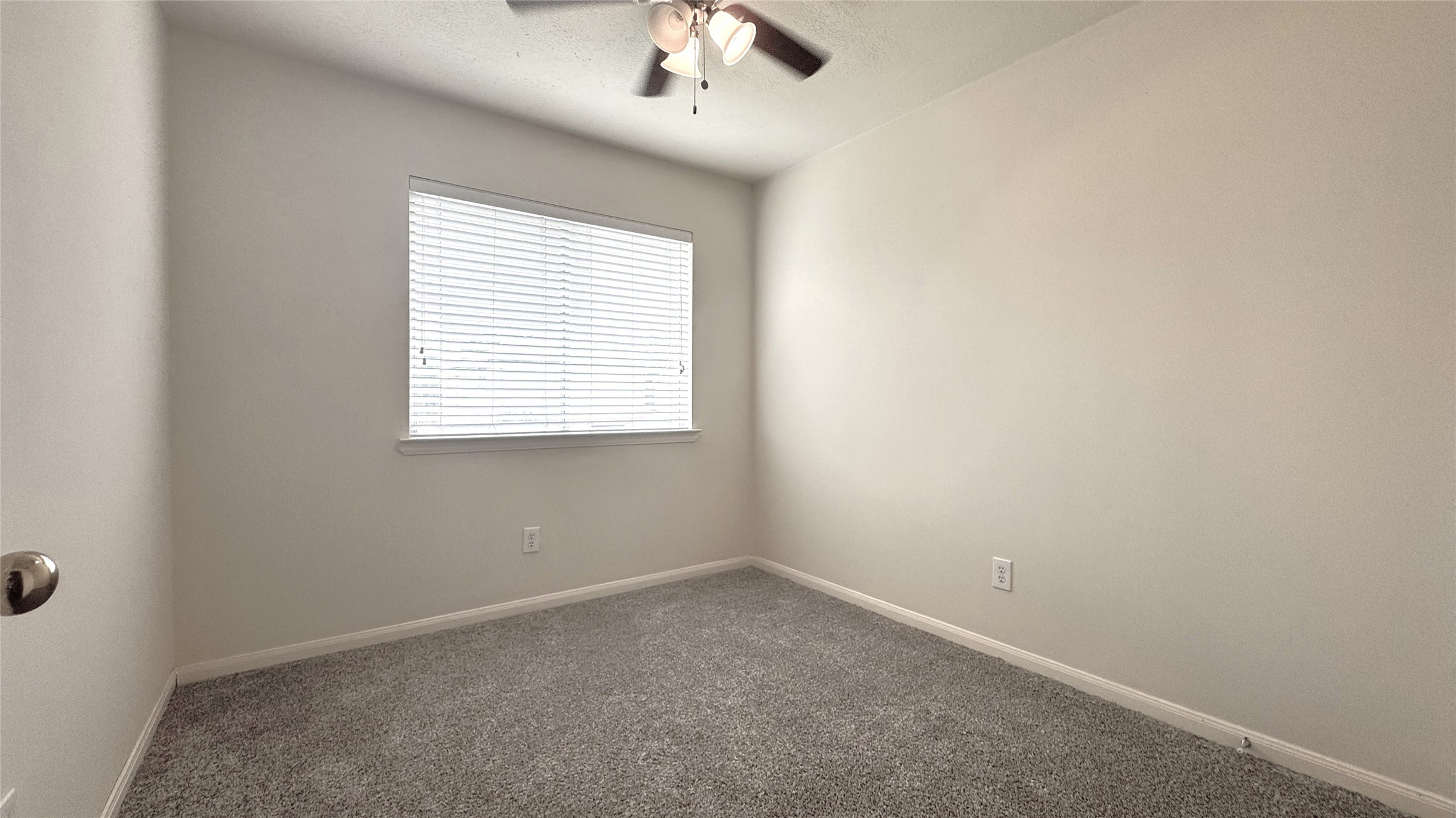 4243 Daisy Meadow Drive Property Photo 15