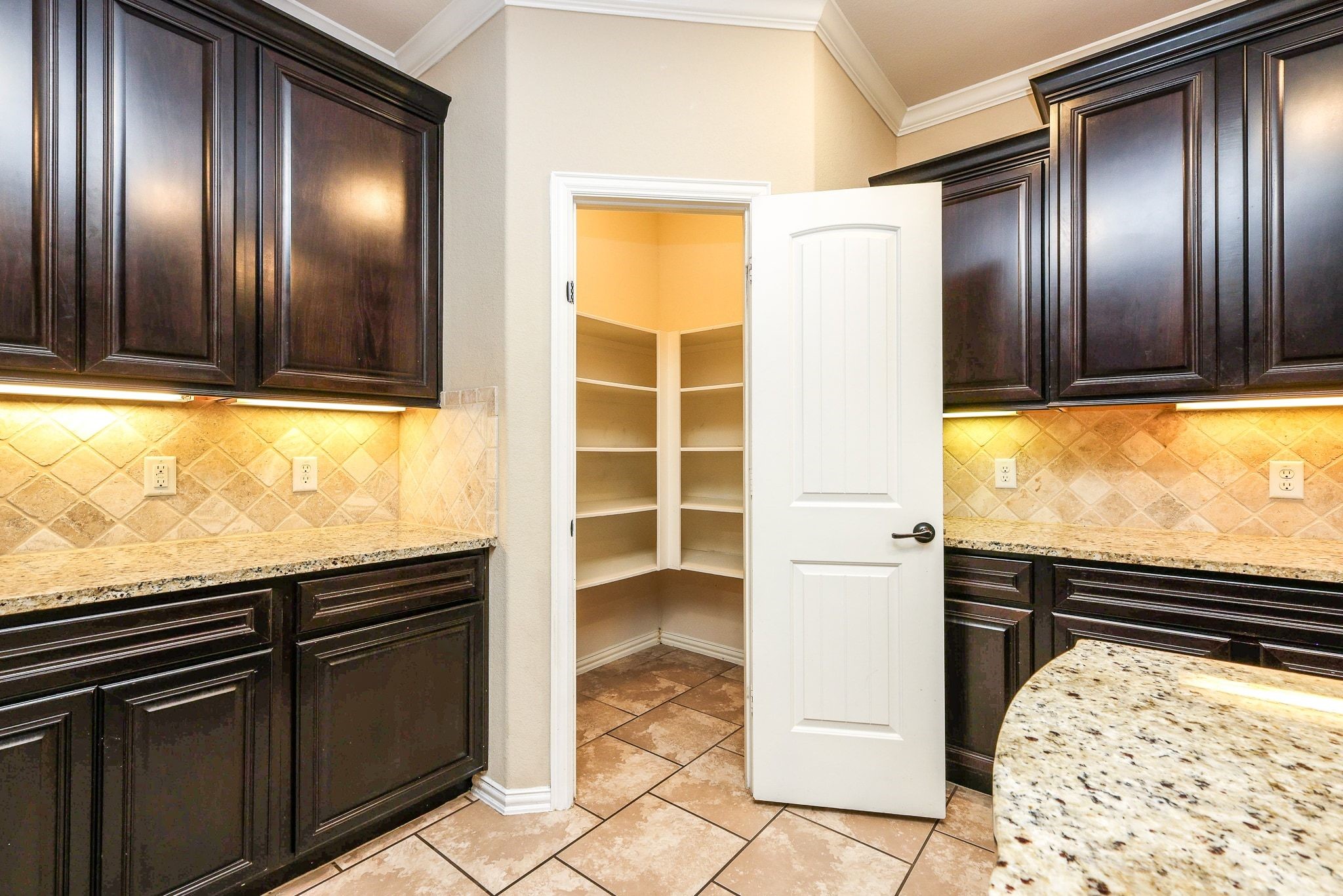 4810 Addison Forest Trail Property Photo 12