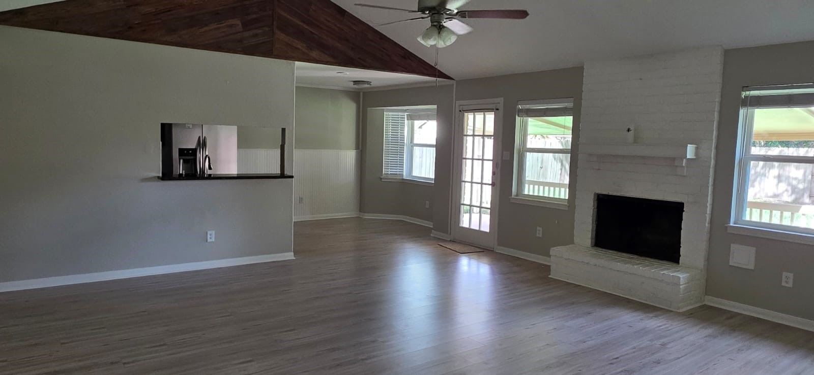 2605 Madison Avenue Property Photo 3