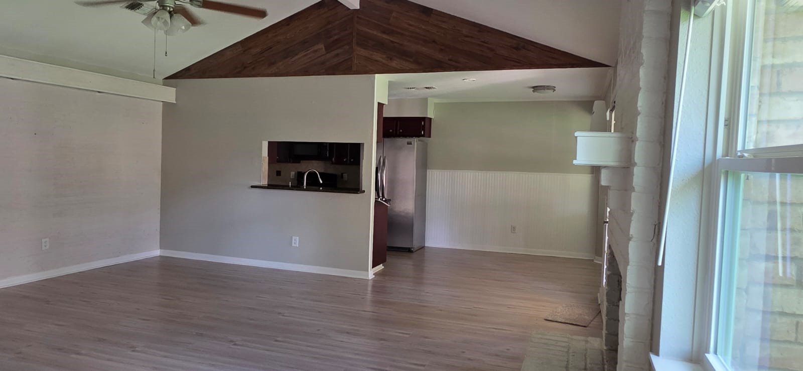 2605 Madison Avenue Property Photo 4