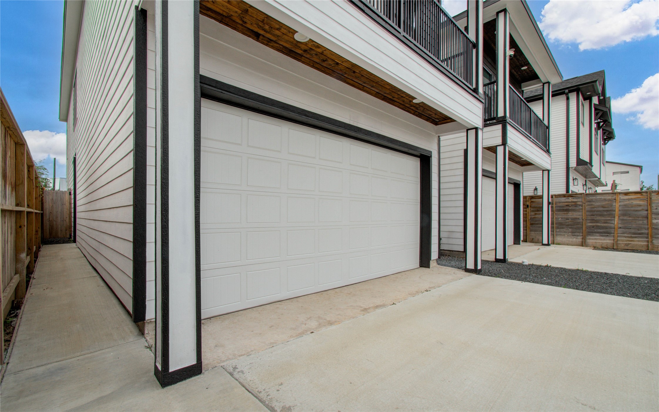 117 E 38th Street Property Photo 2