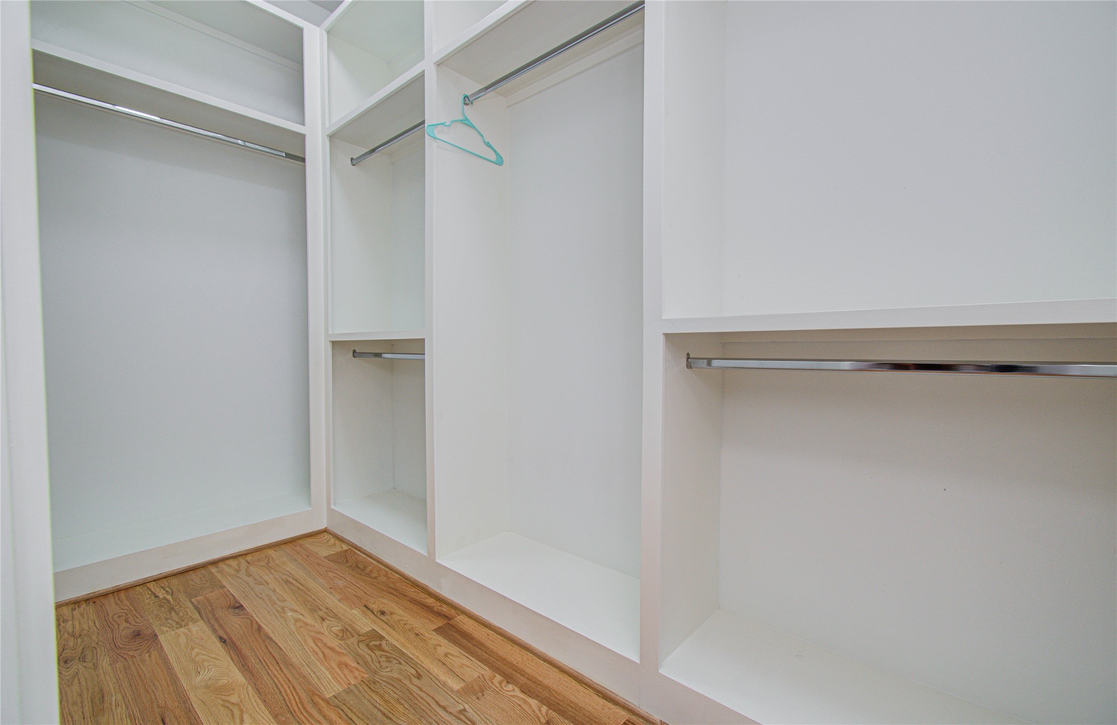 117 E 38th Street Property Photo 19
