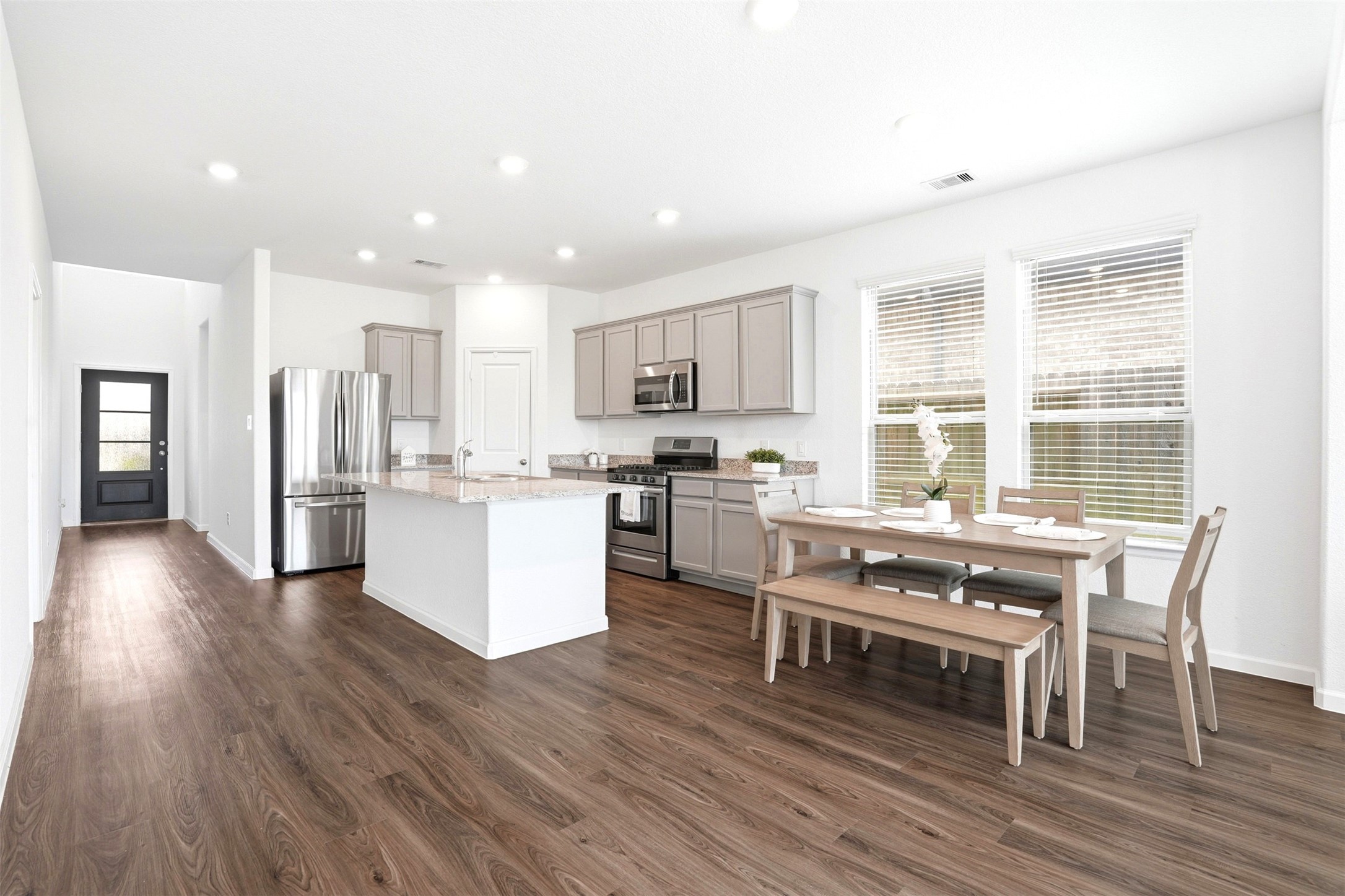 2723 Chestnut Oak Circle Property Photo 8
