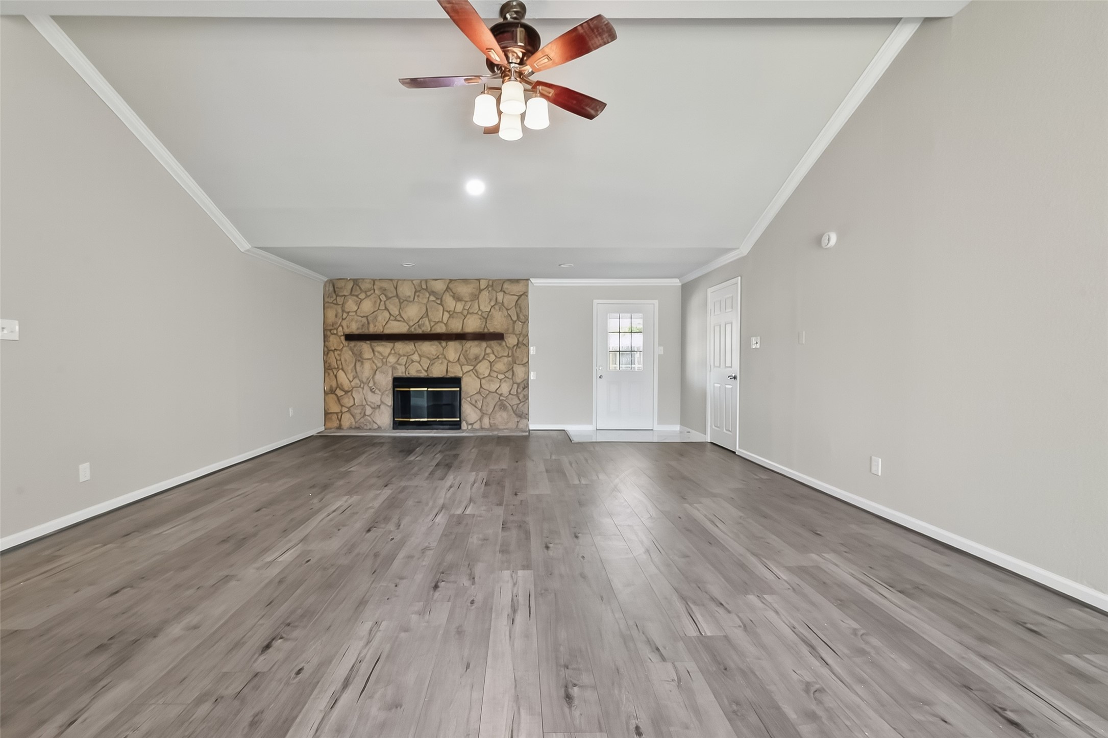 10603 Highland Woods Drive Property Photo 10