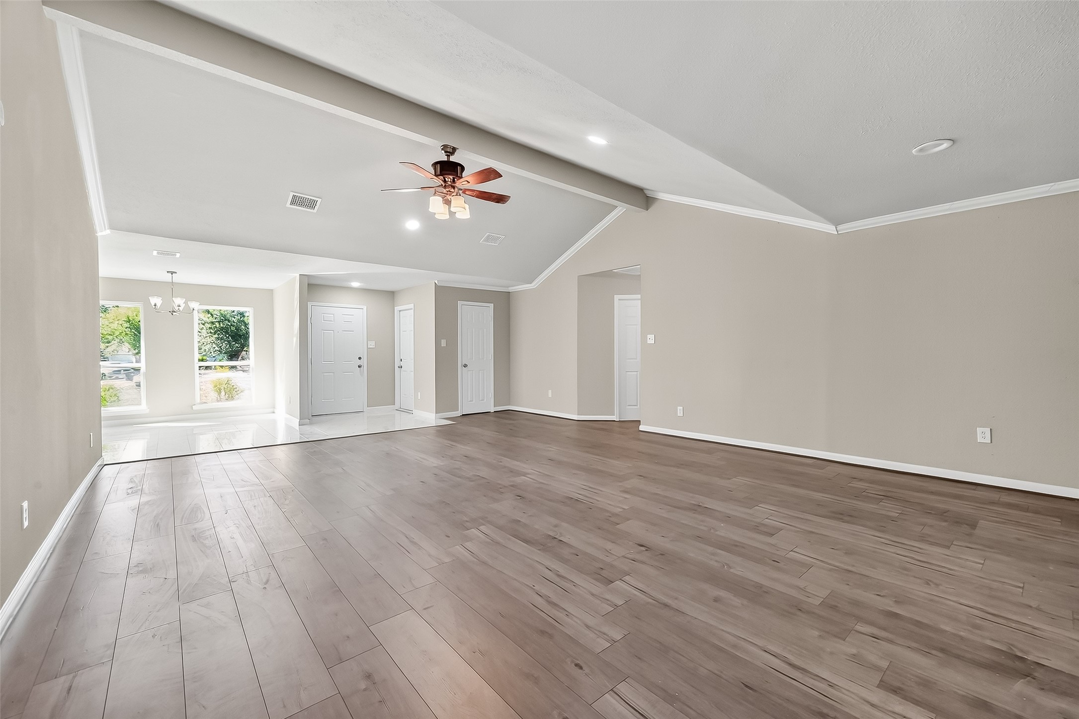 10603 Highland Woods Drive Property Photo 13