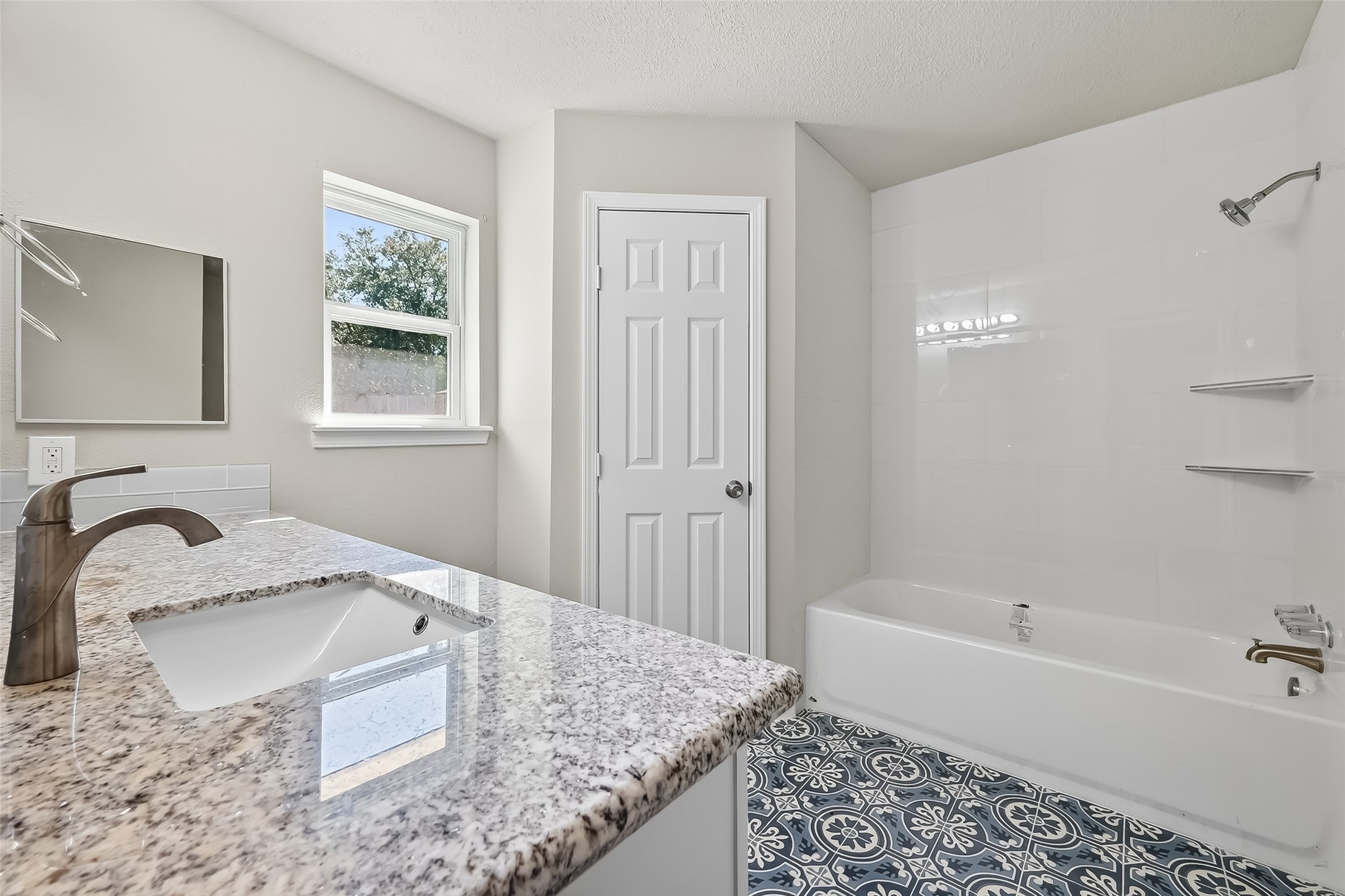 10603 Highland Woods Drive Property Photo 15