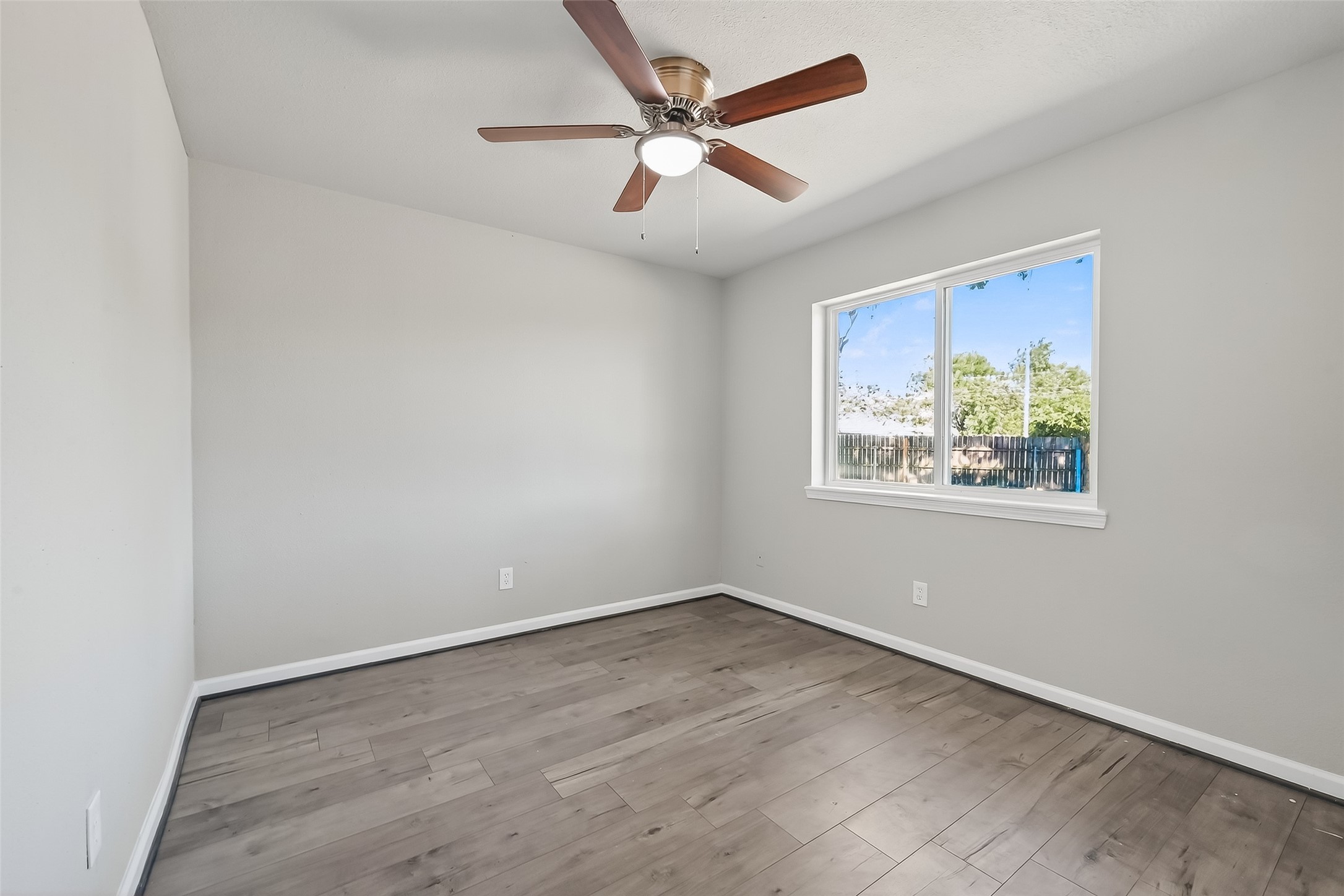 10603 Highland Woods Drive Property Photo 21