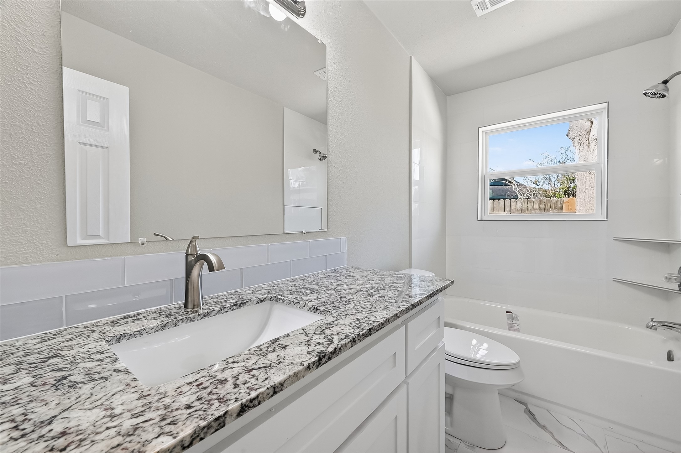 10603 Highland Woods Drive Property Photo 23