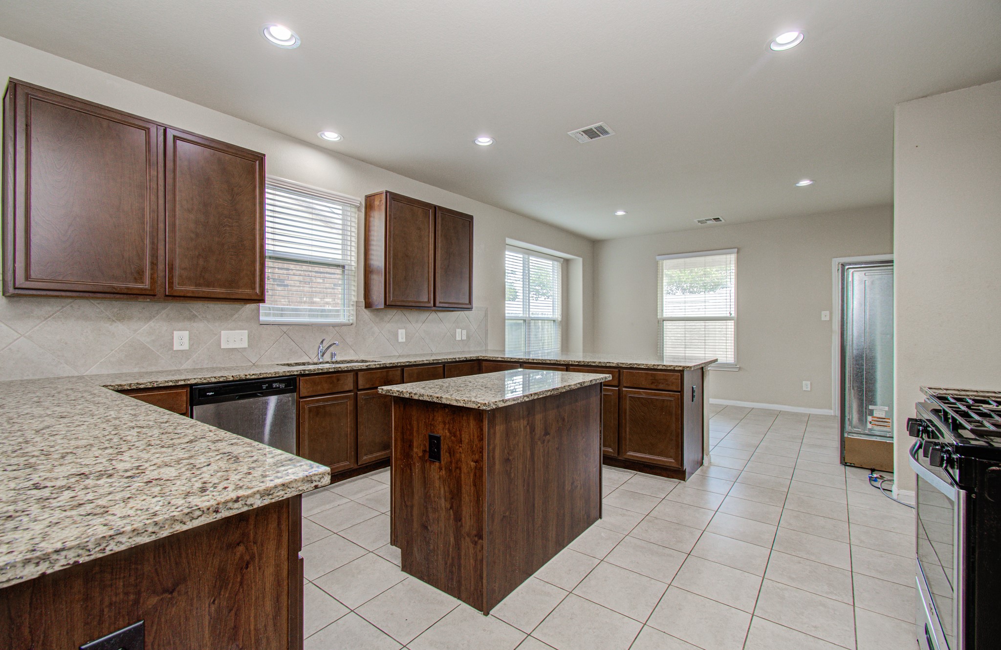 3523 Rossini Drive Property Photo 7